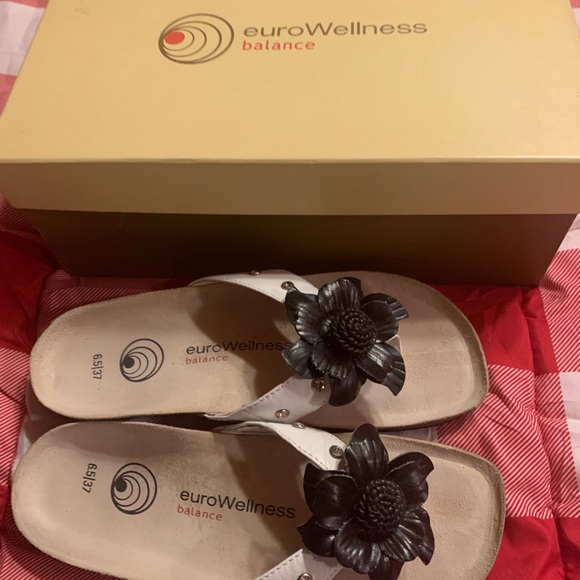 EuroWellness sandal slides - size 6.5/37 - Picture 2 of 6